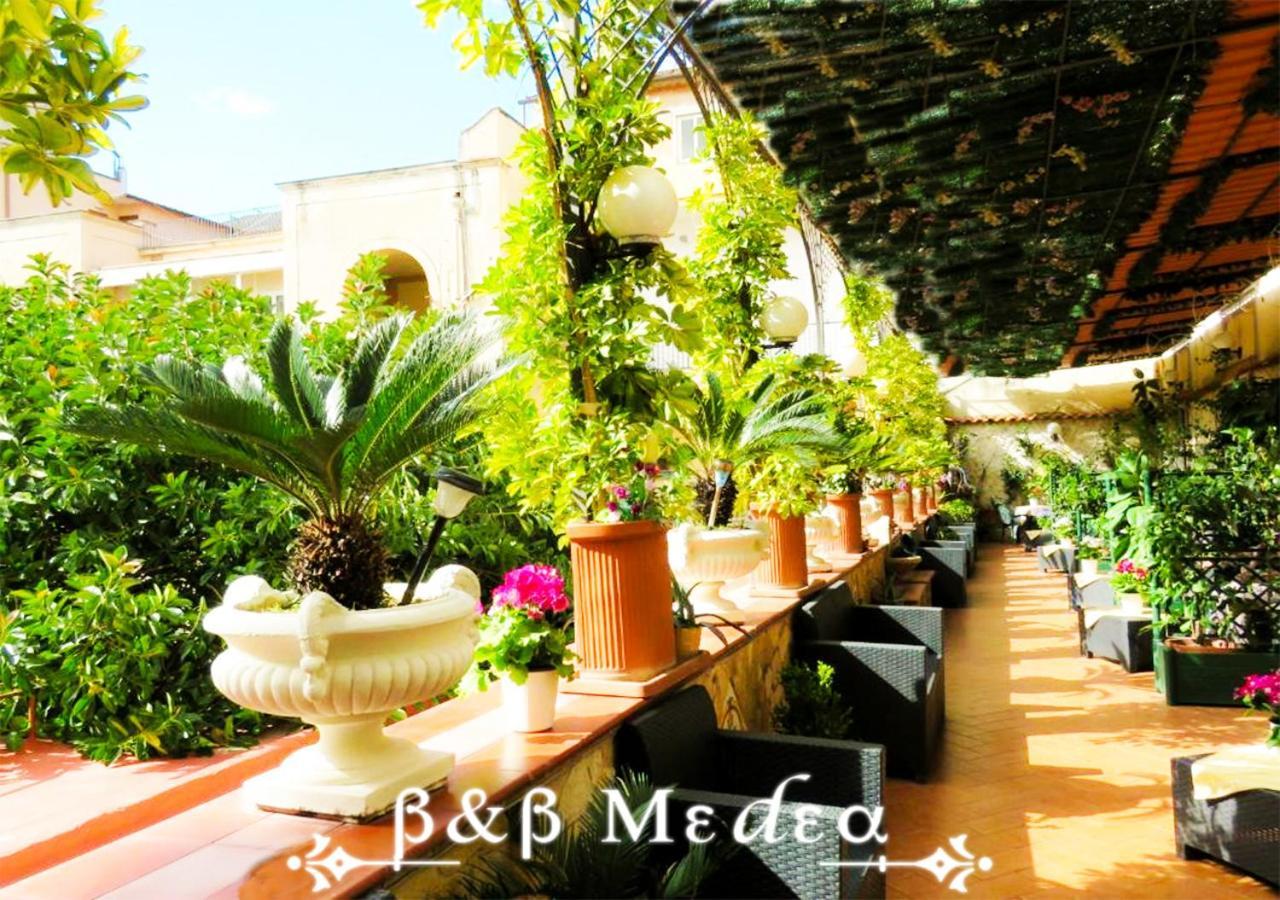 נאפולי Bed & Breakfast Medea מראה חיצוני תמונה