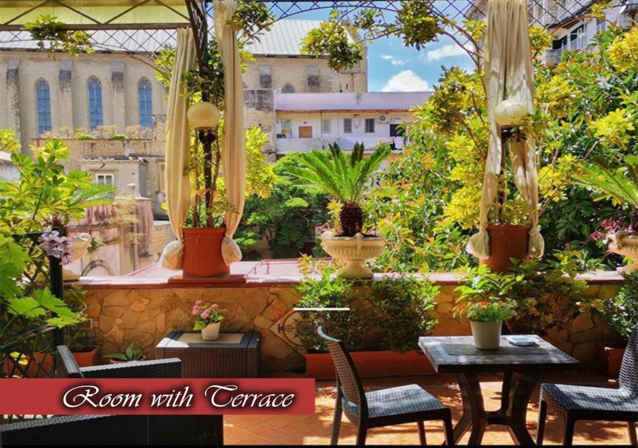 נאפולי Bed & Breakfast Medea מראה חיצוני תמונה