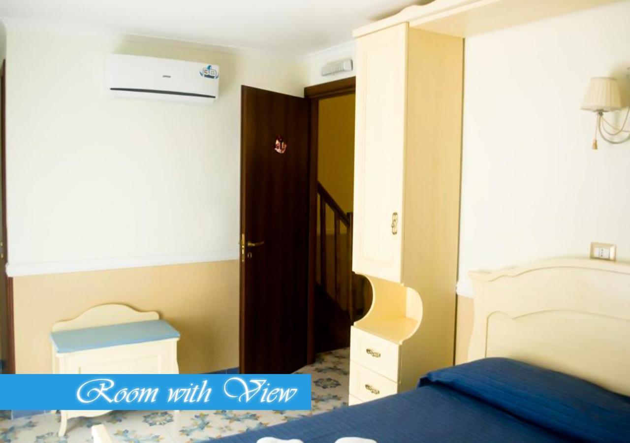 נאפולי Bed & Breakfast Medea מראה חיצוני תמונה