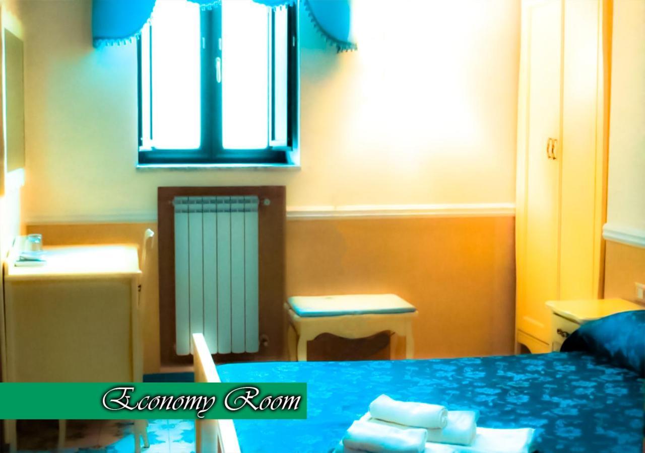 נאפולי Bed & Breakfast Medea מראה חיצוני תמונה