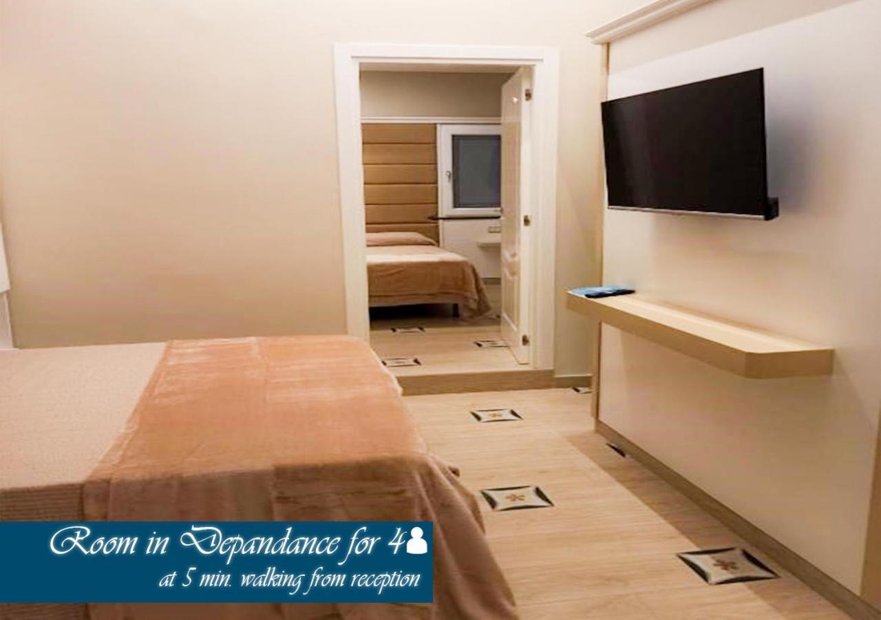נאפולי Bed & Breakfast Medea מראה חיצוני תמונה