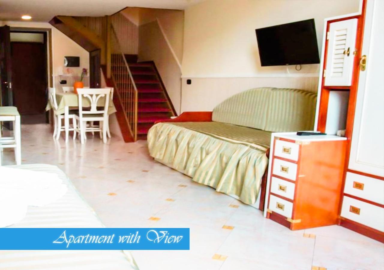 נאפולי Bed & Breakfast Medea מראה חיצוני תמונה